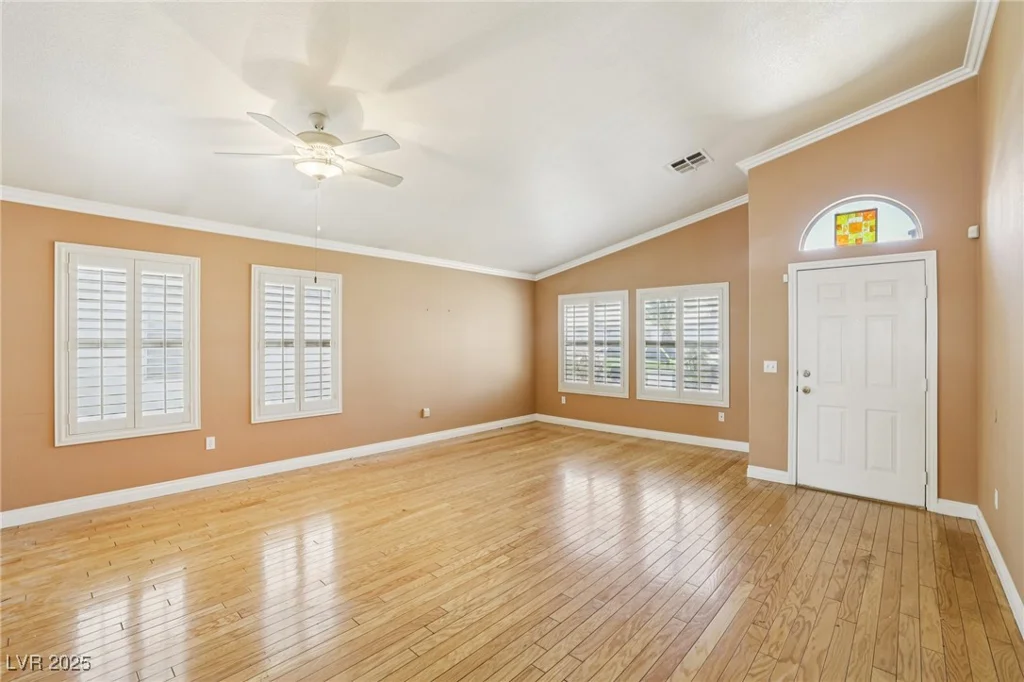 5580 Lonesome Biker, Las Vegas, NV 89113