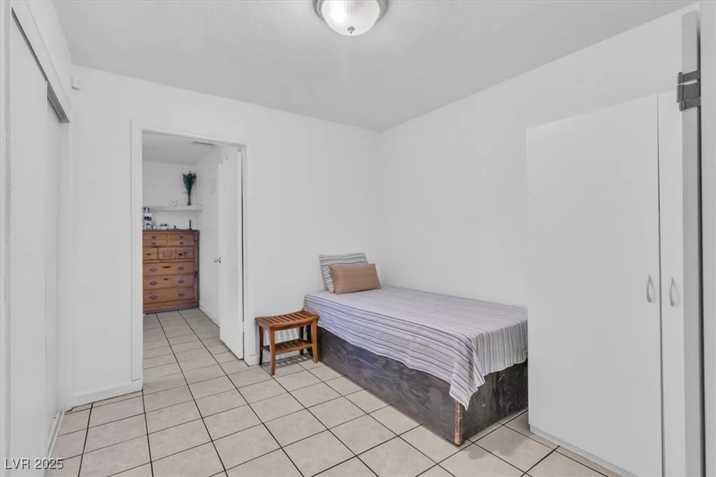 700 Brush, Las Vegas, NV 89107