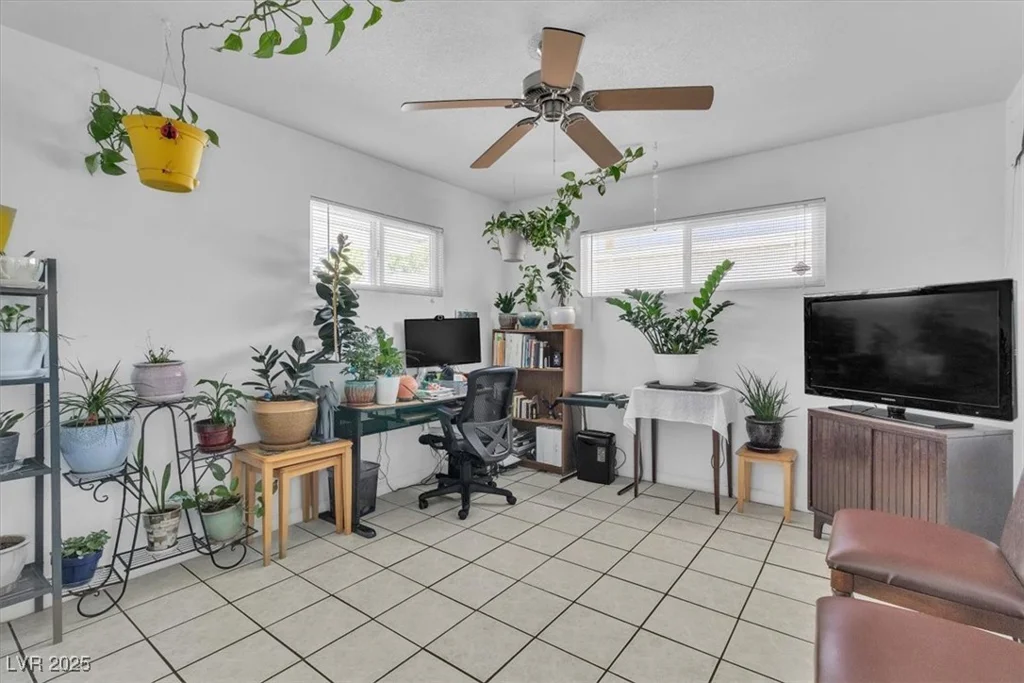 700 Brush, Las Vegas, NV 89107