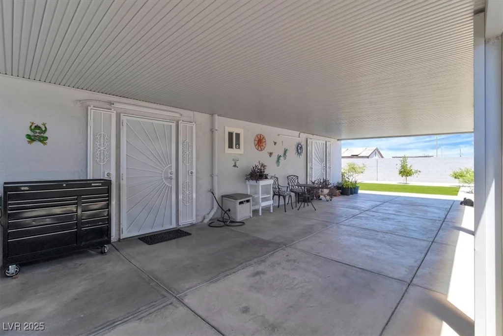 700 Brush, Las Vegas, NV 89107