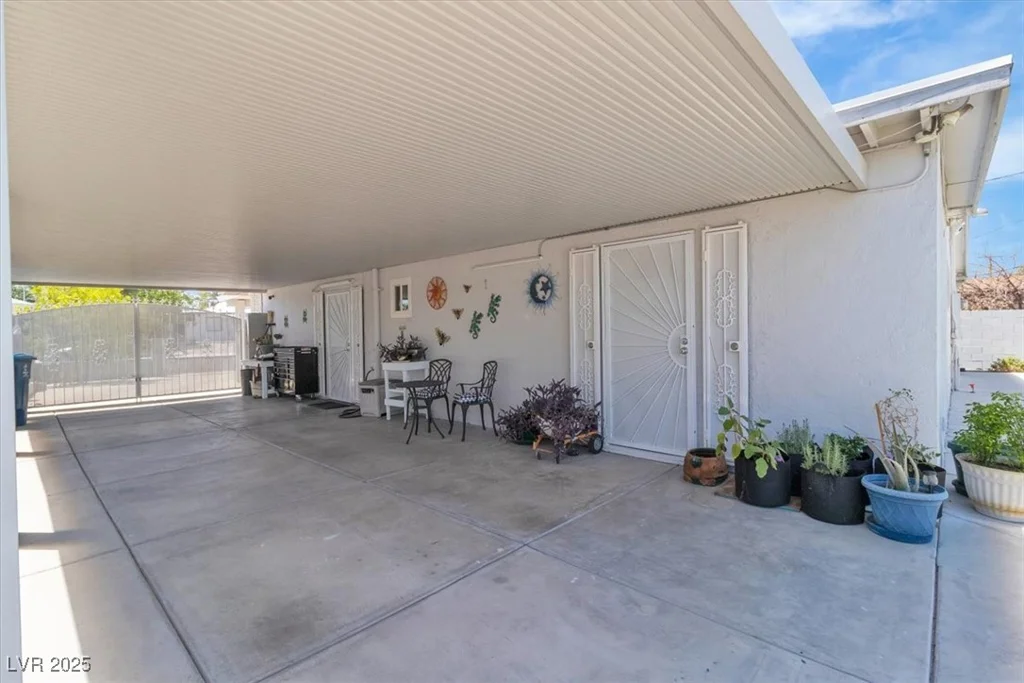 700 Brush, Las Vegas, NV 89107