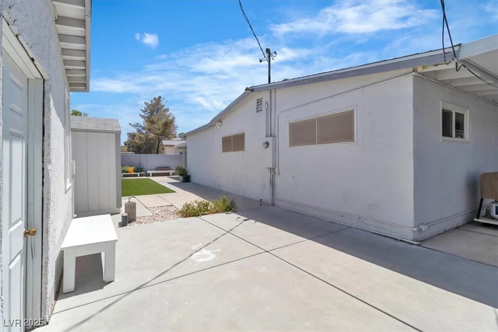 700 Brush, Las Vegas, NV 89107