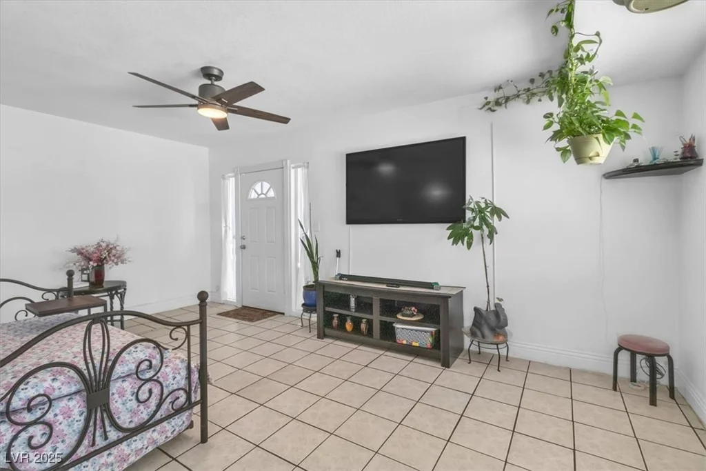 700 Brush, Las Vegas, NV 89107