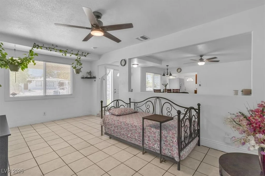 700 Brush, Las Vegas, NV 89107