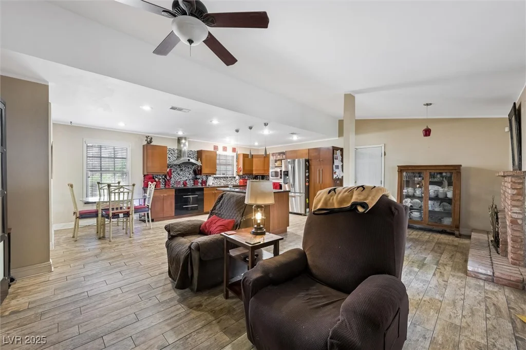 4544 Plaza De Vista, Las Vegas, NV 89120