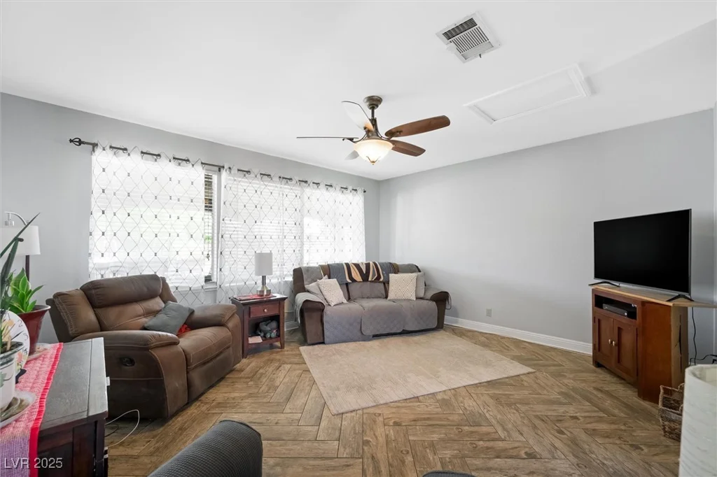 4544 Plaza De Vista, Las Vegas, NV 89120