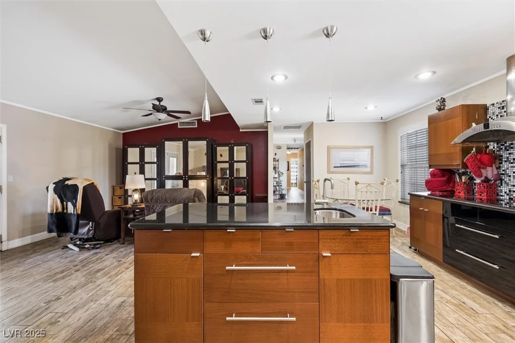 4544 Plaza De Vista, Las Vegas, NV 89120