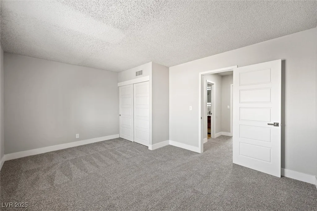 5612 Lake Mead, Las Vegas, NV 89108
