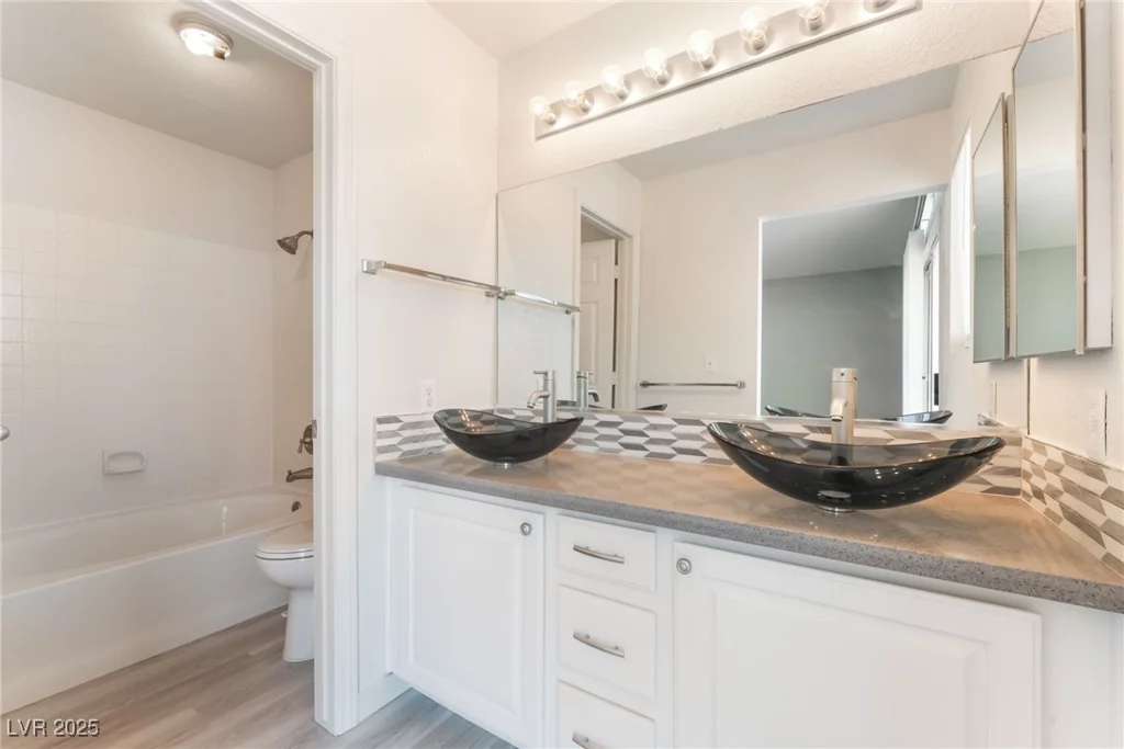 5524 Cleary, Las Vegas, NV 89108