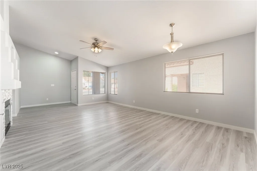 5524 Cleary, Las Vegas, NV 89108
