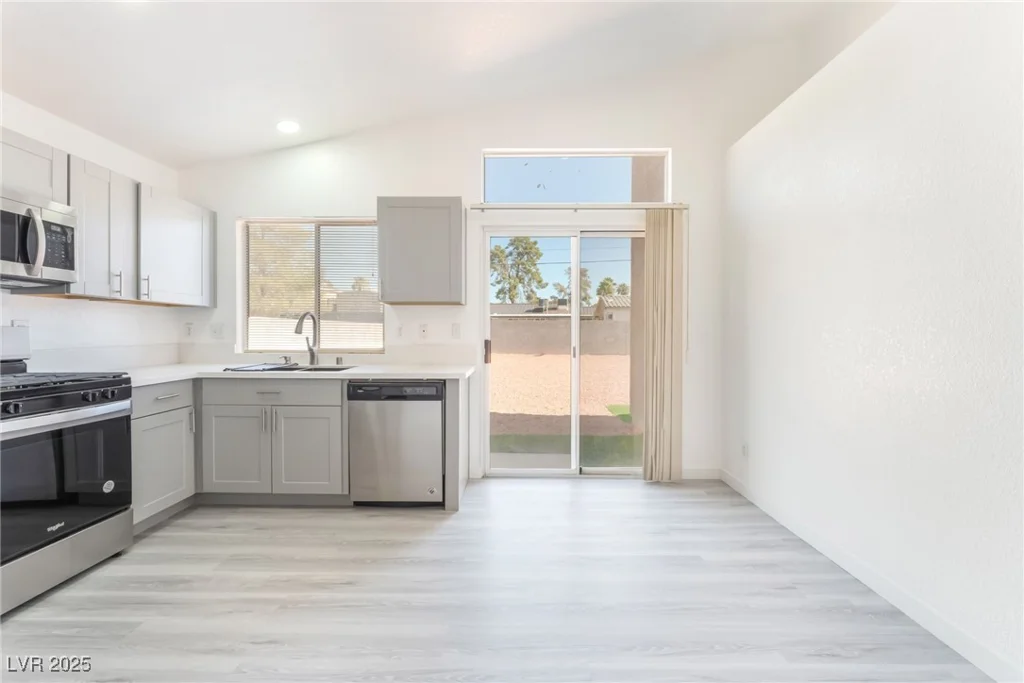 5524 Cleary, Las Vegas, NV 89108