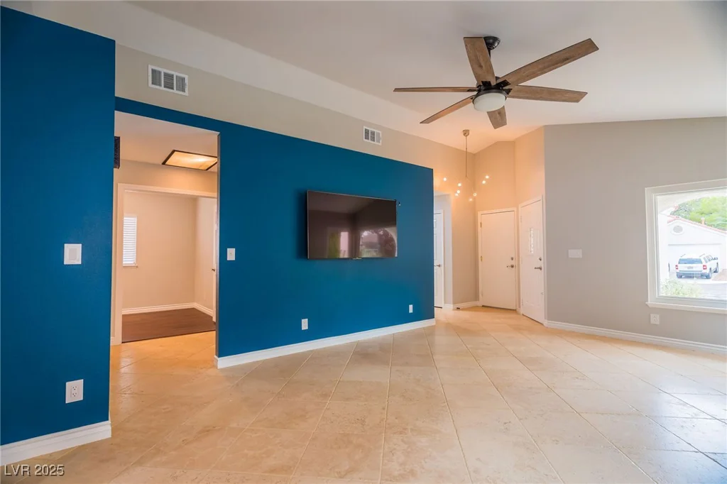 3032 Reef View, Las Vegas, NV 89117