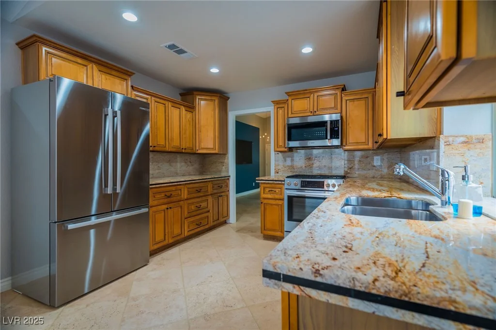3032 Reef View, Las Vegas, NV 89117