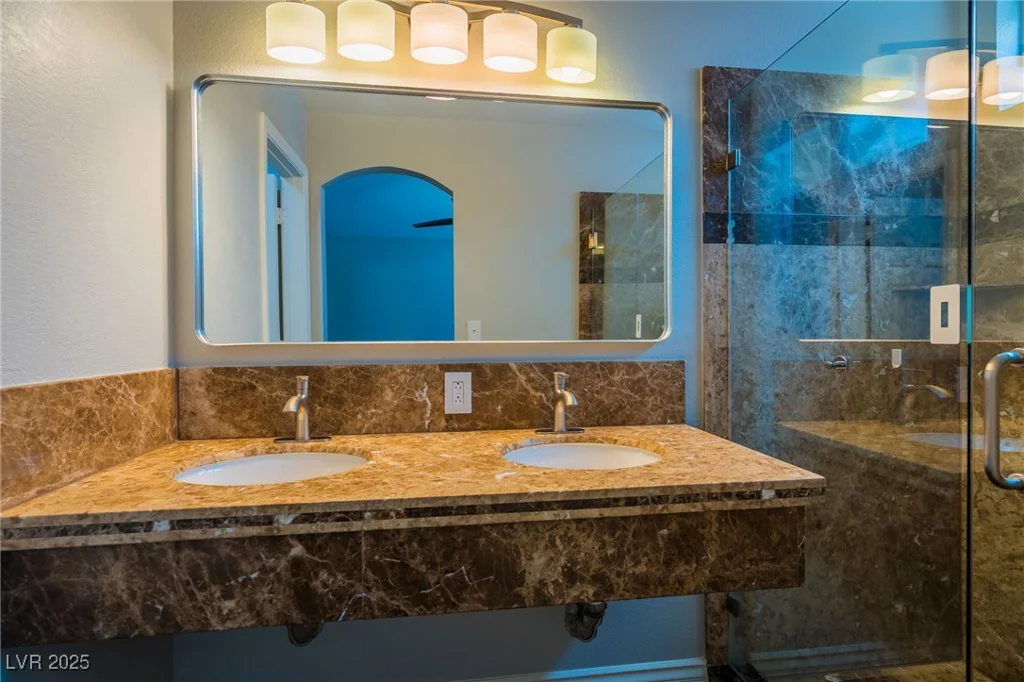 3032 Reef View, Las Vegas, NV 89117