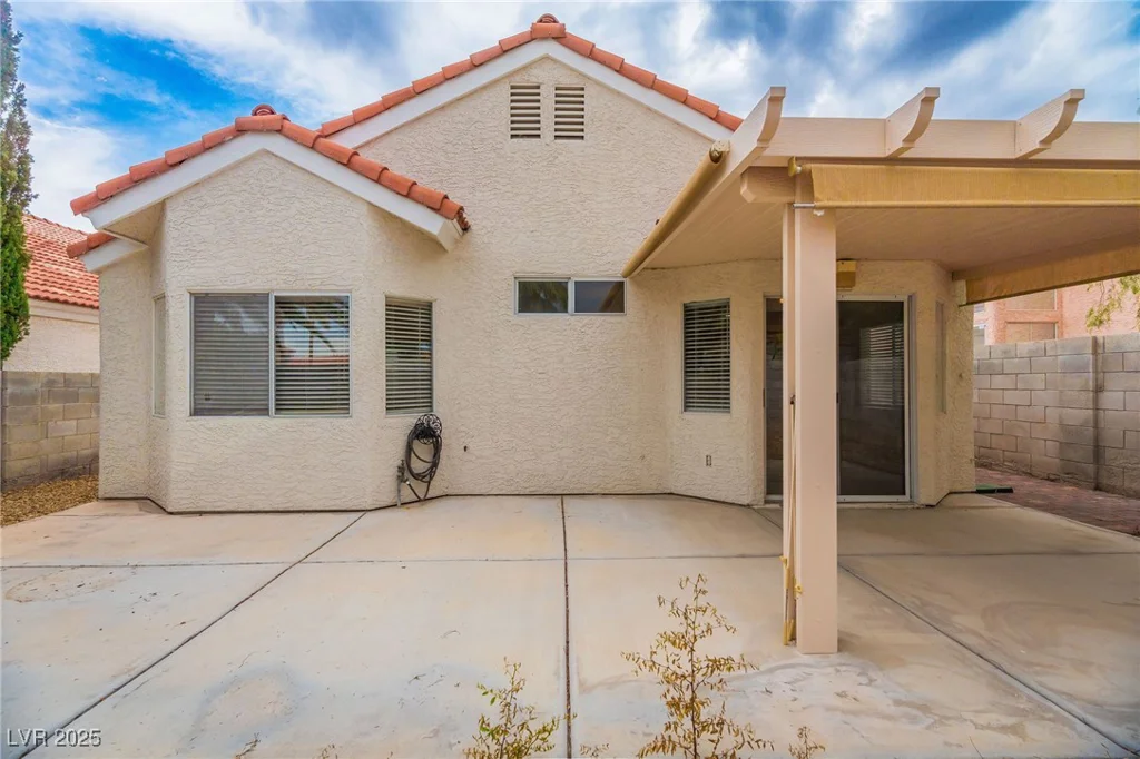 3032 Reef View, Las Vegas, NV 89117