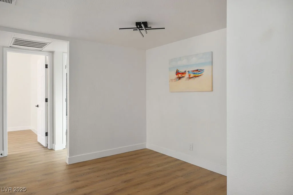 4980 Indian River, Las Vegas, NV 89103