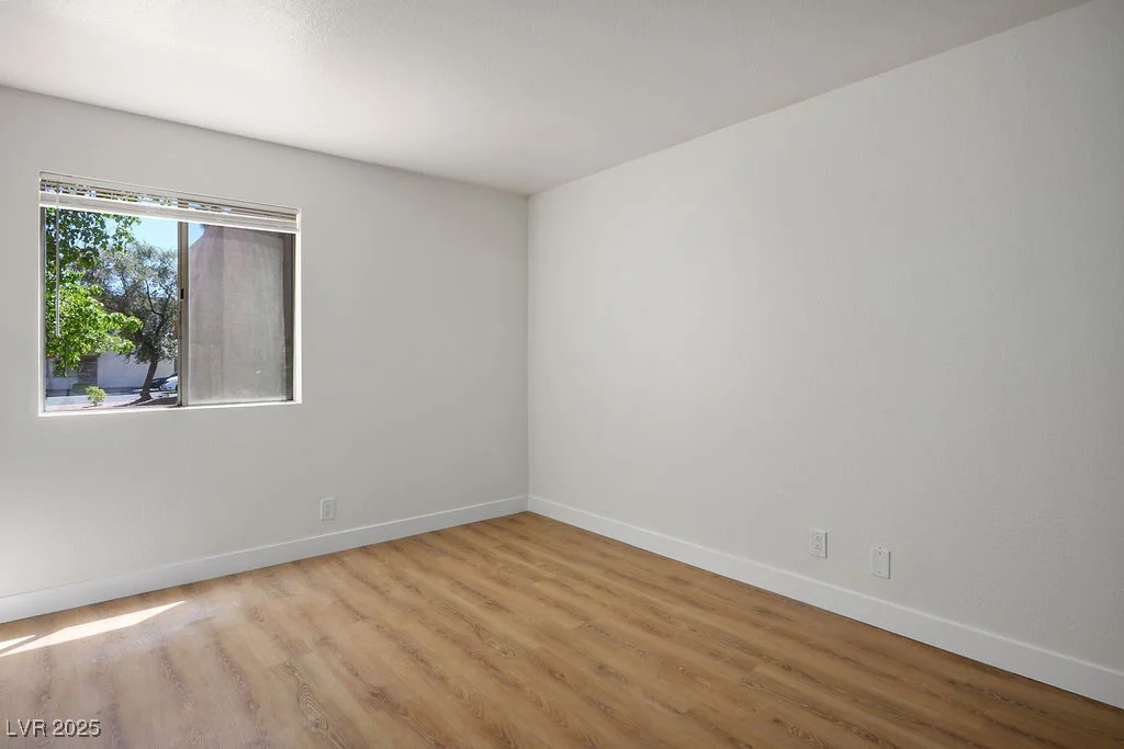 4980 Indian River, Las Vegas, NV 89103