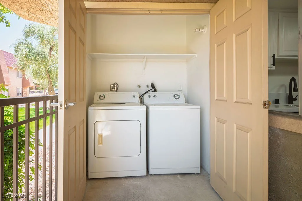 4980 Indian River, Las Vegas, NV 89103