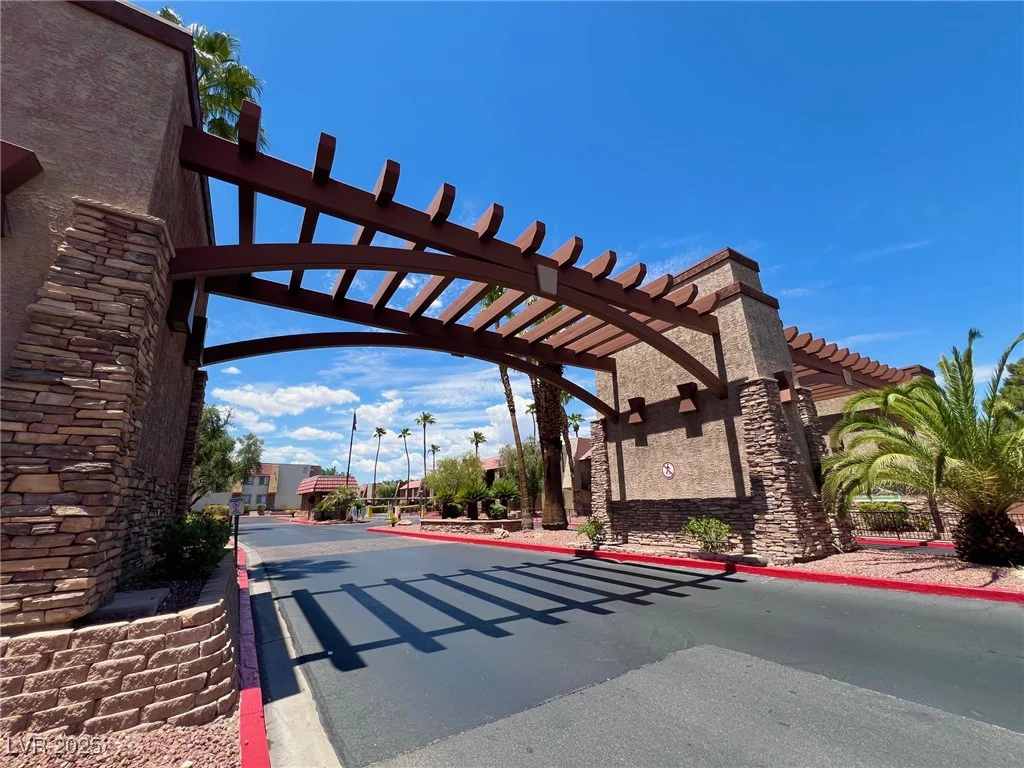 4980 Indian River, Las Vegas, NV 89103