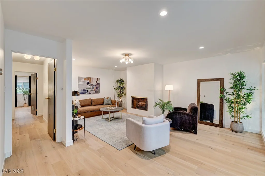 3022 El Camino, Las Vegas, NV 89102