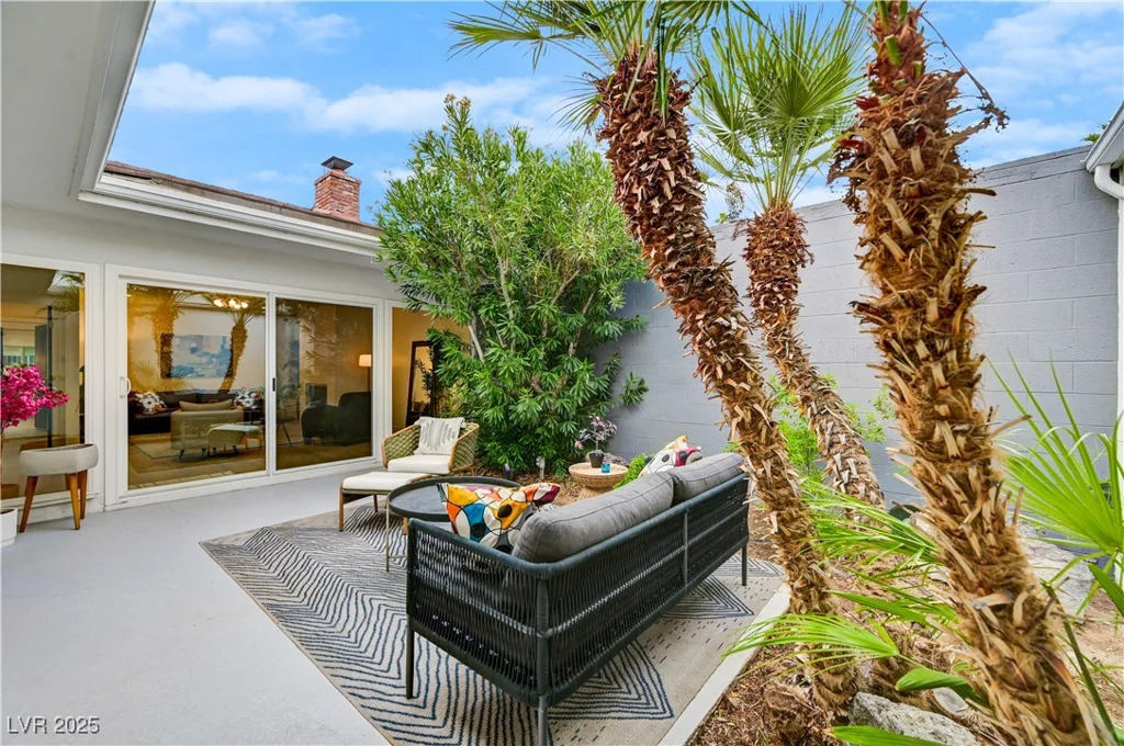 3022 El Camino, Las Vegas, NV 89102