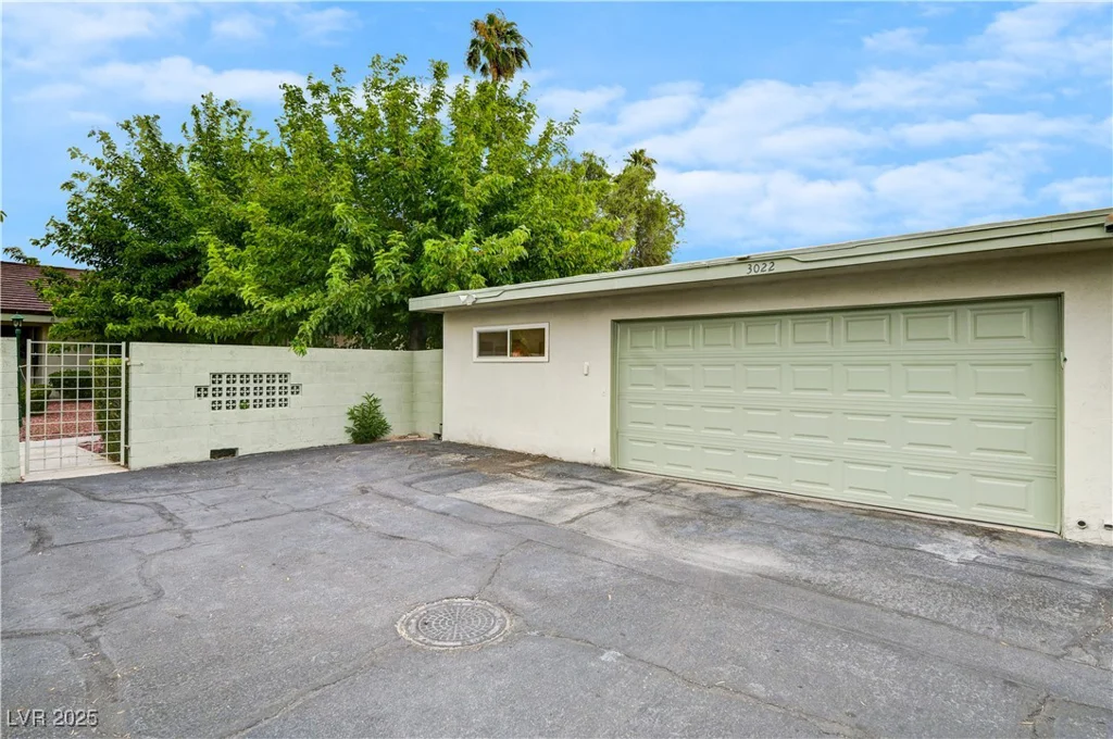 3022 El Camino, Las Vegas, NV 89102