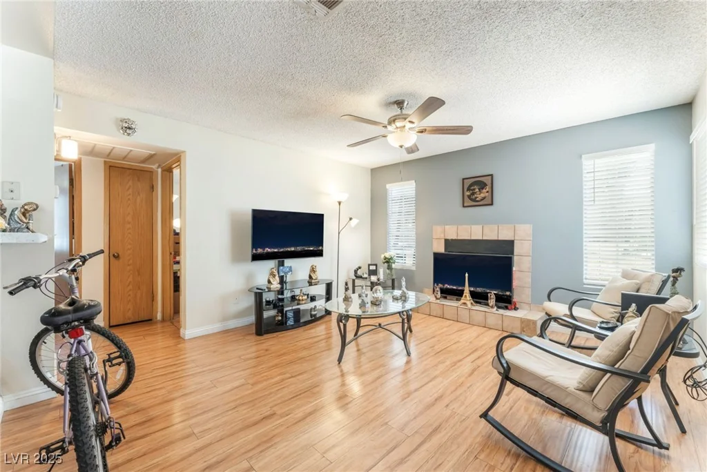 2666 Aarondavid, Las Vegas, NV 89121