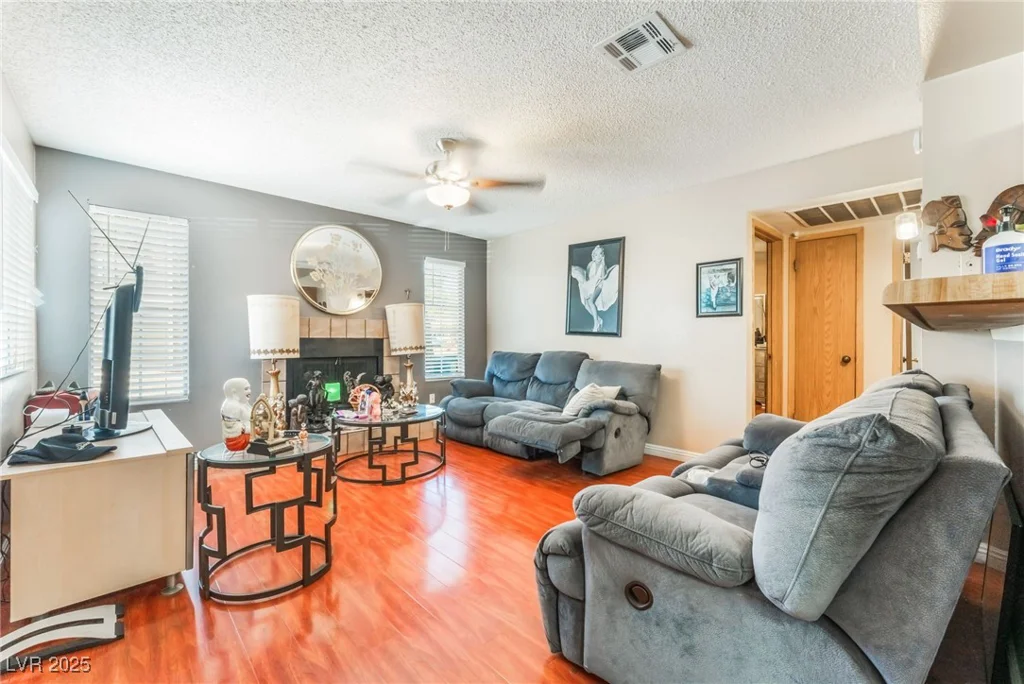 2666 Aarondavid, Las Vegas, NV 89121