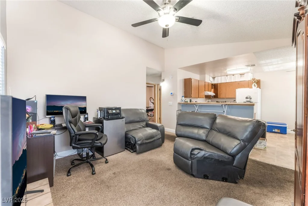 2666 Aarondavid, Las Vegas, NV 89121