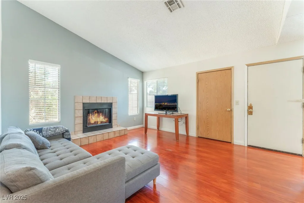 2666 Aarondavid, Las Vegas, NV 89121