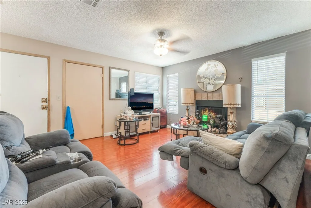 2666 Aarondavid, Las Vegas, NV 89121