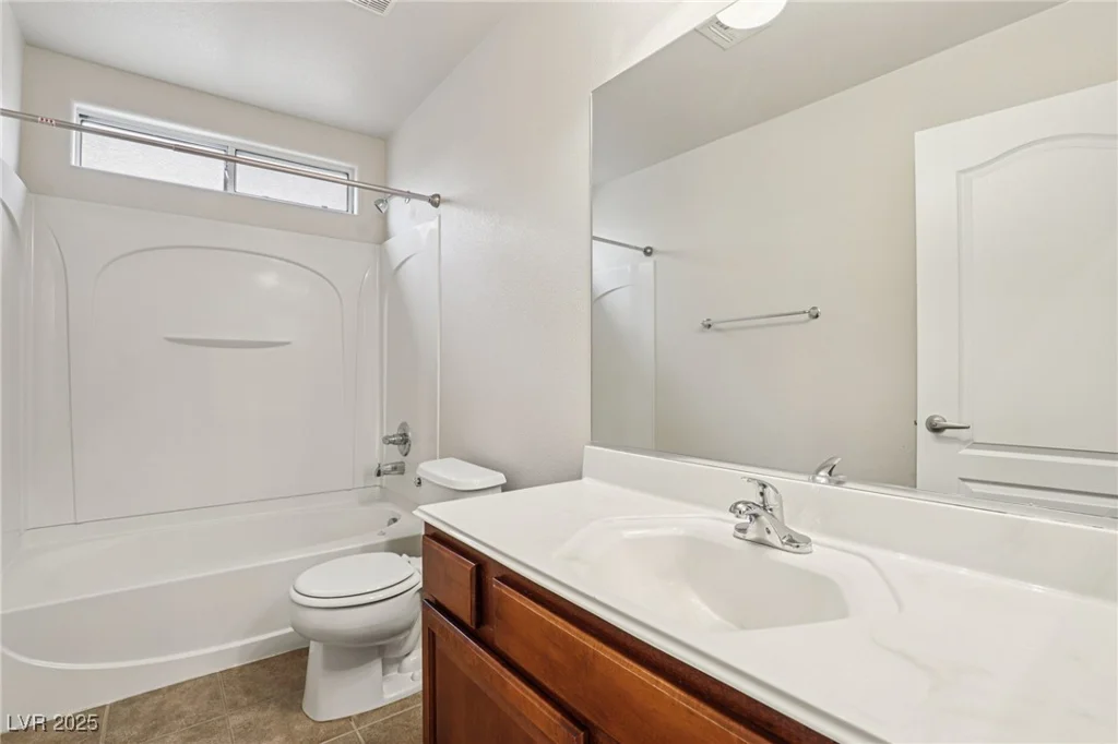 5541 Meridian Rain, North Las Vegas, NV 89031