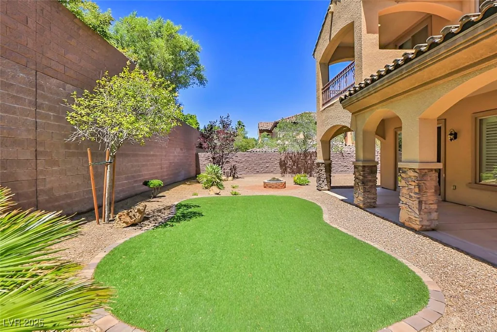 2321 Martinique, Henderson, NV 89044
