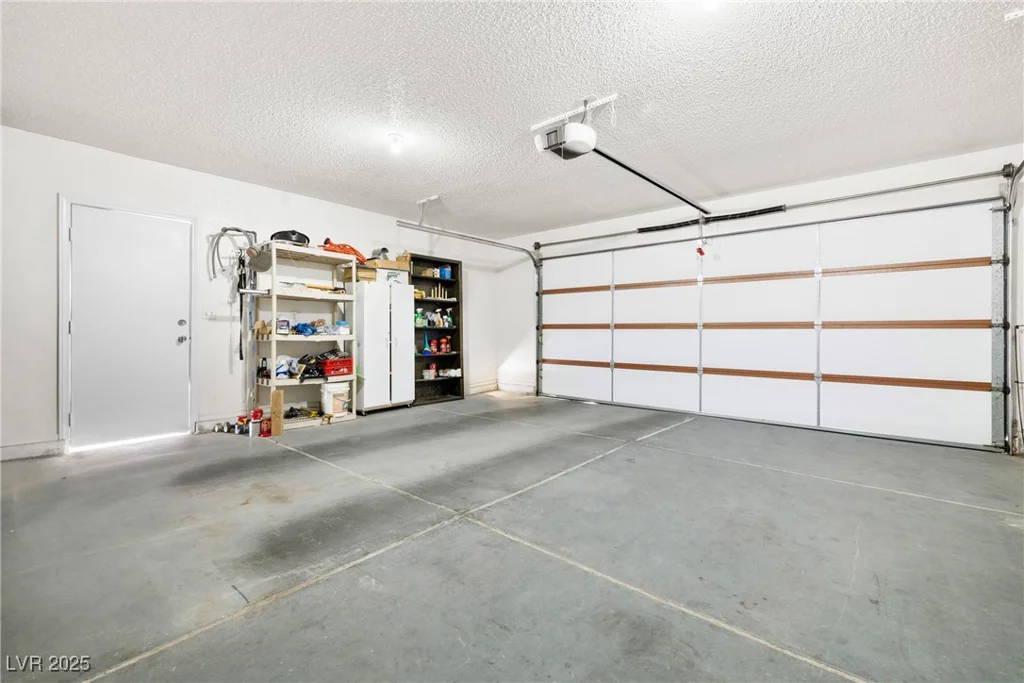 4863 New York, Las Vegas, NV 89104