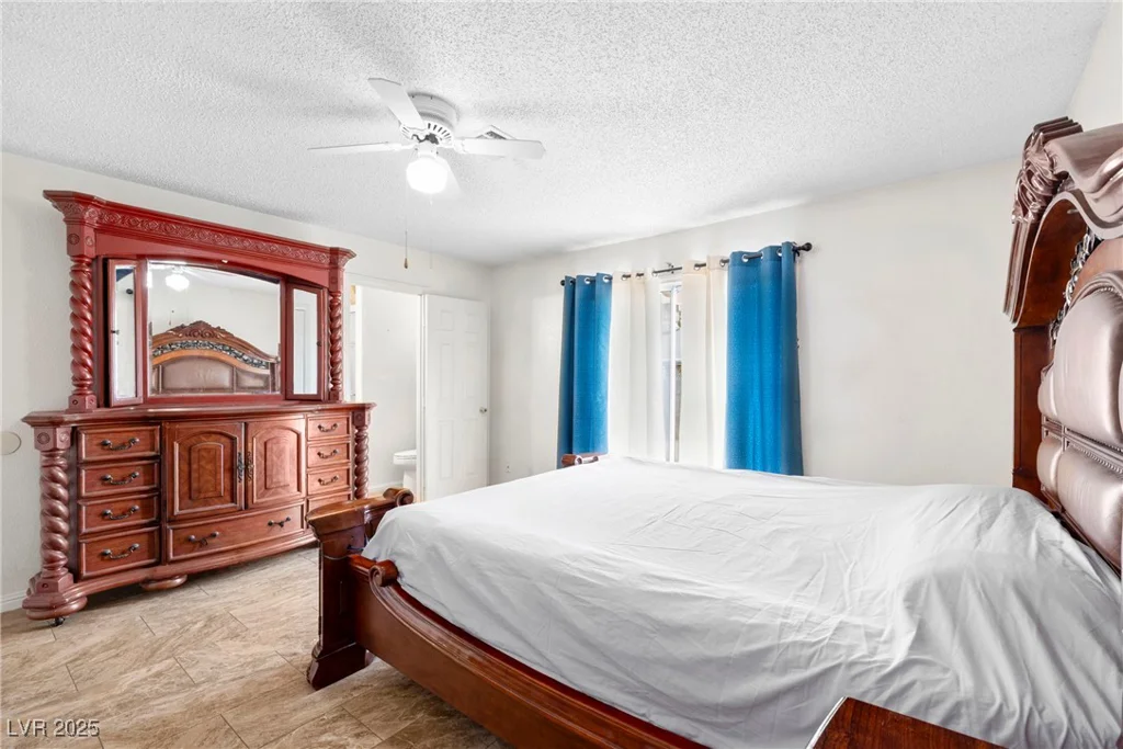 4863 New York, Las Vegas, NV 89104