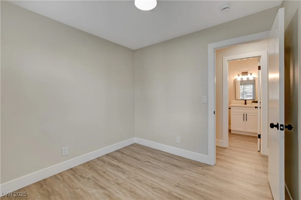 4512 Mark, Las Vegas, NV 89108