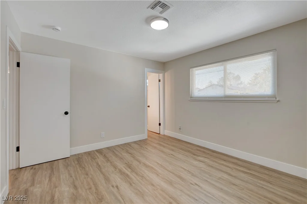 4512 Mark, Las Vegas, NV 89108