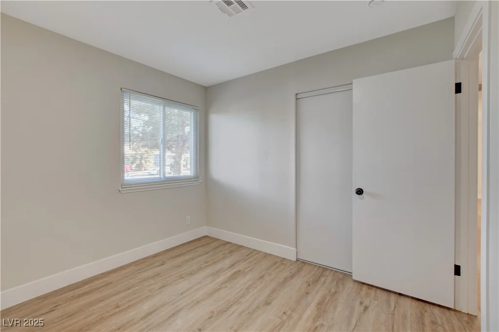 4512 Mark, Las Vegas, NV 89108