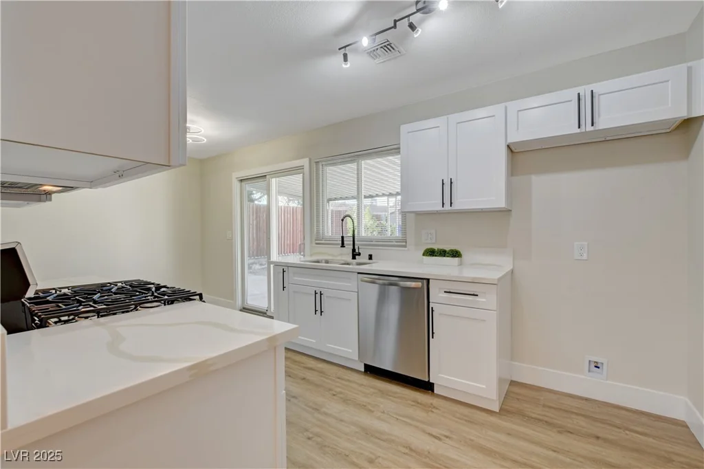 4512 Mark, Las Vegas, NV 89108