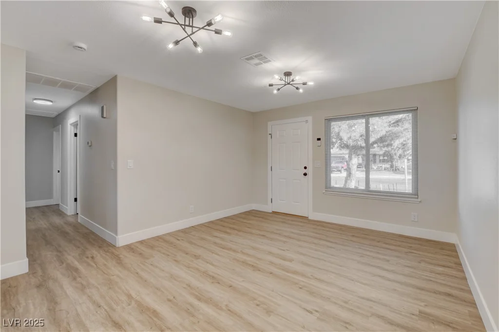 4512 Mark, Las Vegas, NV 89108