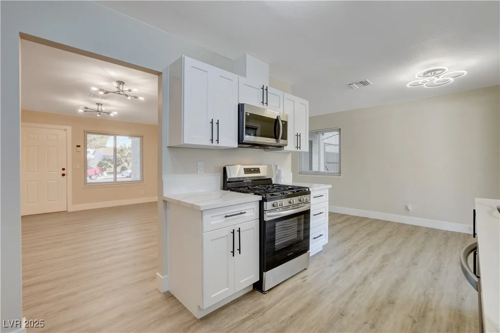 4512 Mark, Las Vegas, NV 89108