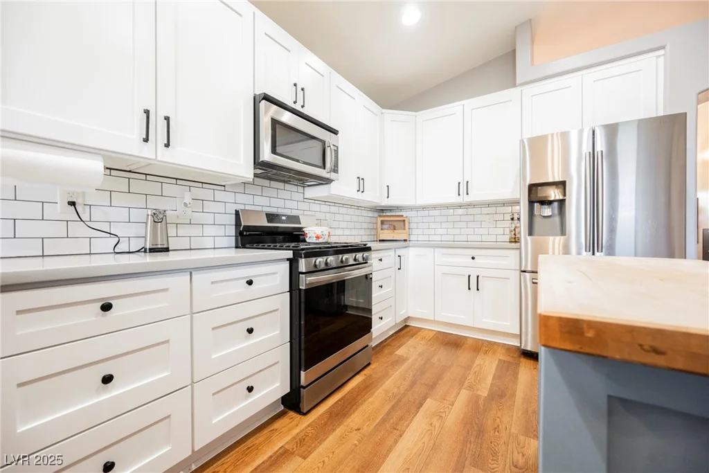 3692 Winter Whitetail, Las Vegas, NV 89122