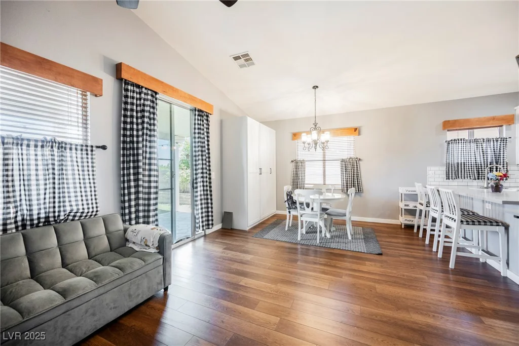 3692 Winter Whitetail, Las Vegas, NV 89122