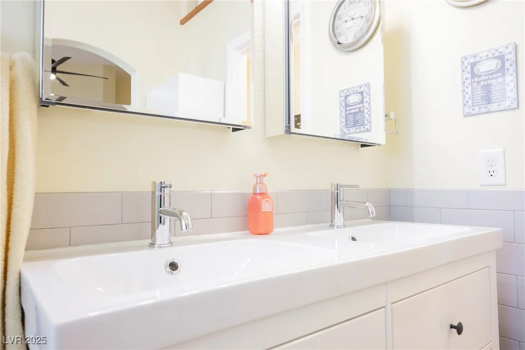 3692 Winter Whitetail, Las Vegas, NV 89122