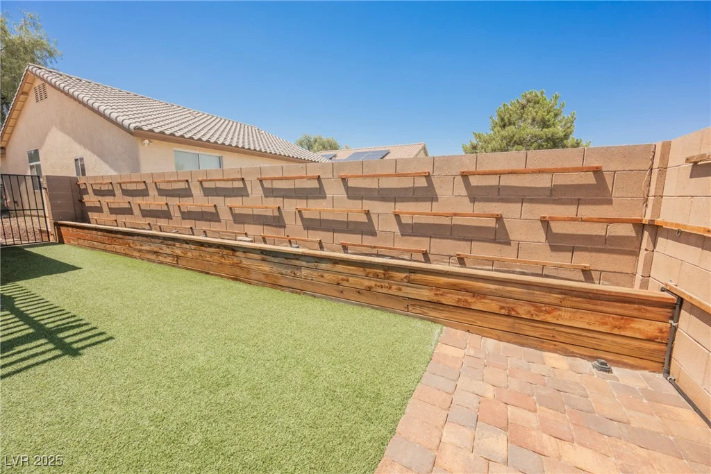 3692 Winter Whitetail, Las Vegas, NV 89122