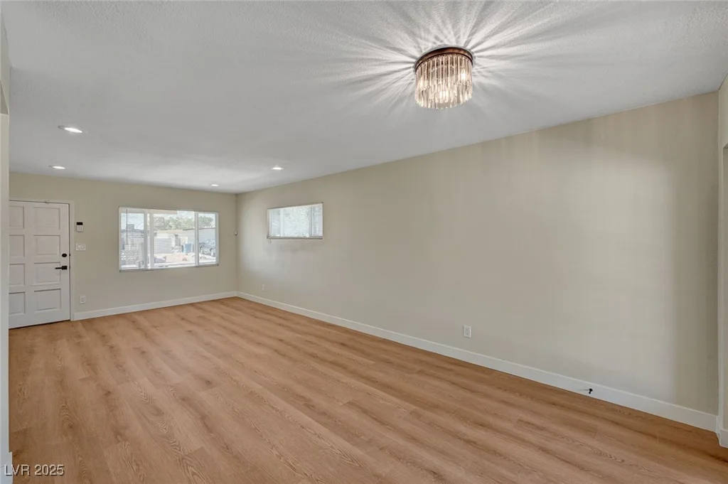 4804 Apawana, Las Vegas, NV 89108