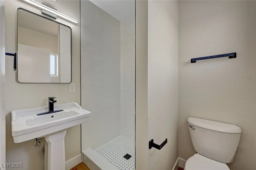 4804 Apawana, Las Vegas, NV 89108