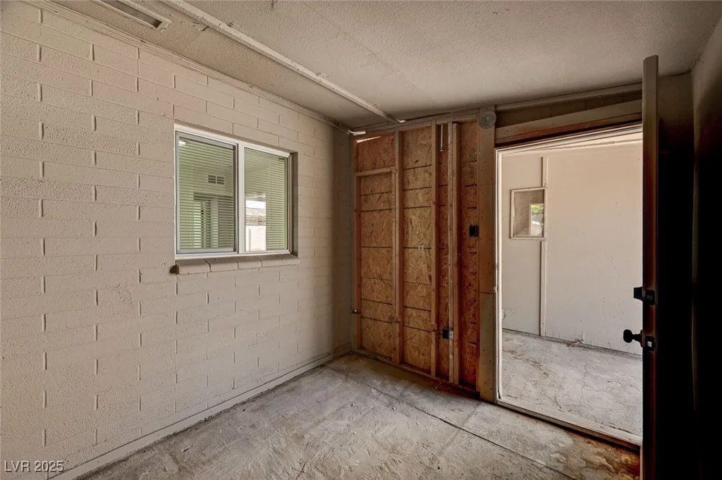 4804 Apawana, Las Vegas, NV 89108