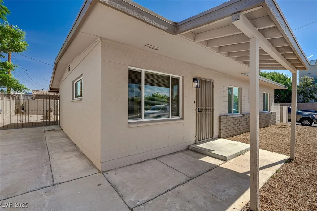 4804 Apawana, Las Vegas, NV 89108