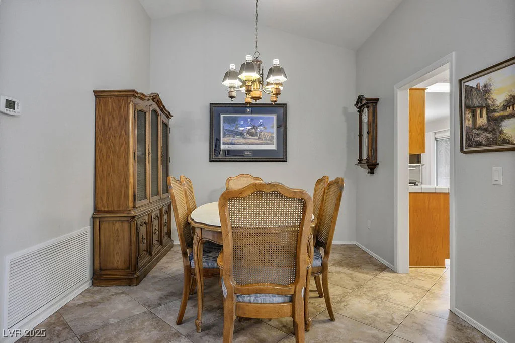 9325 Yucca Blossom, Las Vegas, NV 89134